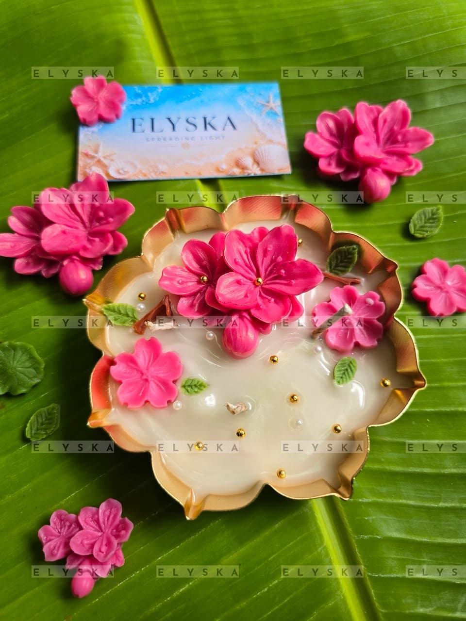 Sakura Pearl Urli Candle